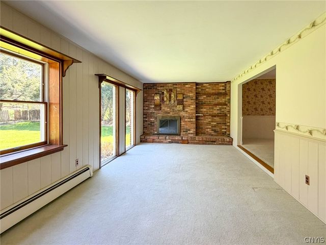5 Chestnut Road, New Hartford, NY 13413