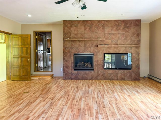 5 Chestnut Road, New Hartford, NY 13413