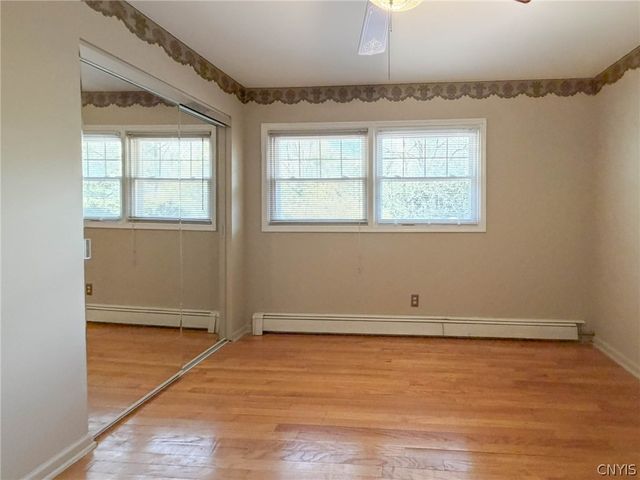 5 Chestnut Road, New Hartford, NY 13413