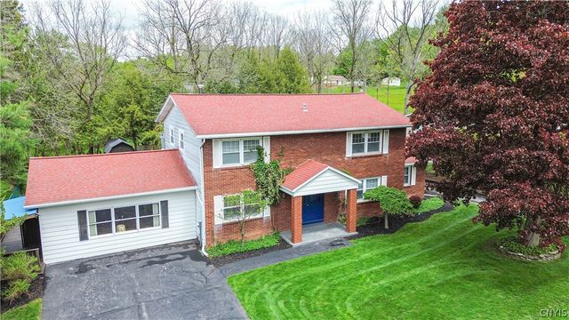 5 Chestnut Road, New Hartford, NY 13413