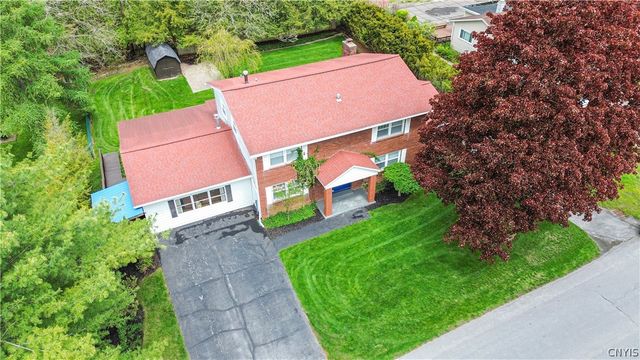 5 Chestnut Road, New Hartford, NY 13413