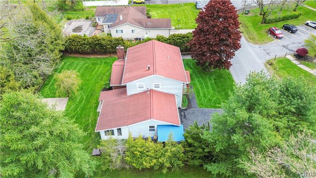 5 Chestnut Road, New Hartford, NY 13413