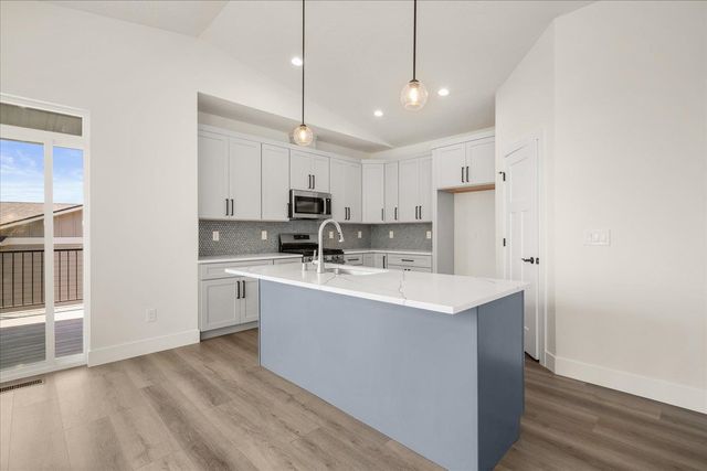 4217 W Tolliver Ct, Spokane, WA 99208