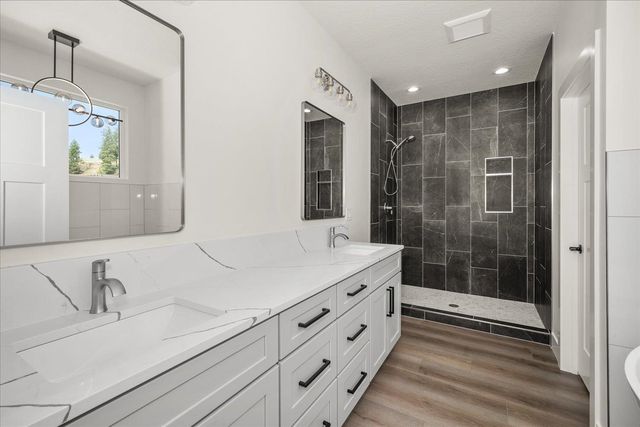 4217 W Tolliver Ct, Spokane, WA 99208