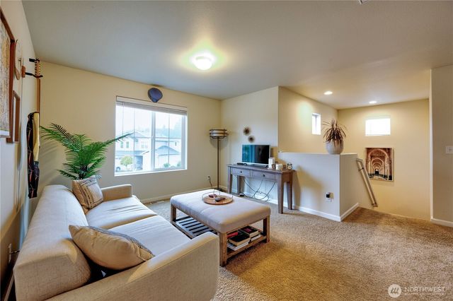 7129 Munn Lake Drive SE, Tumwater, WA 98501