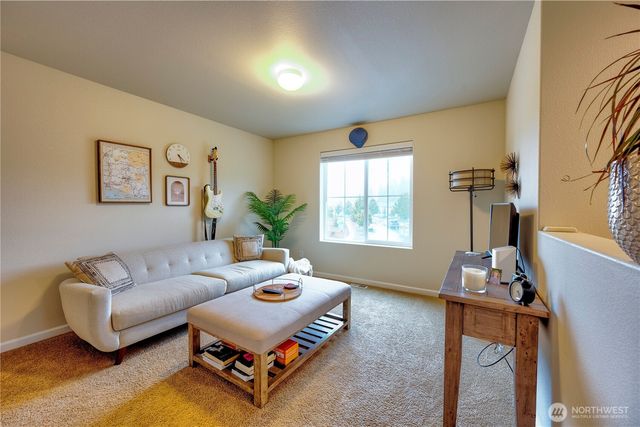 7129 Munn Lake Drive SE, Tumwater, WA 98501