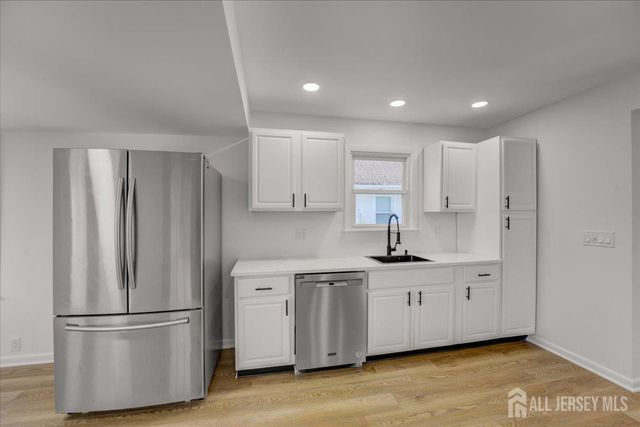 201 Gatzmer Avenue UPSTA, Jamesburg, NJ 08831