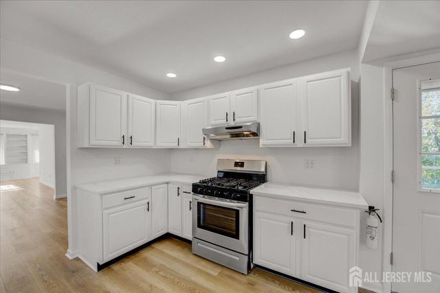 201 Gatzmer Avenue UPSTA, Jamesburg, NJ 08831