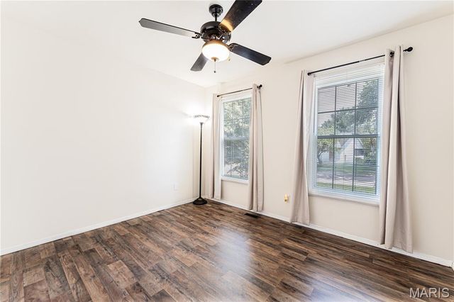 25 Beaujolais Drive, Florissant, MO 63031