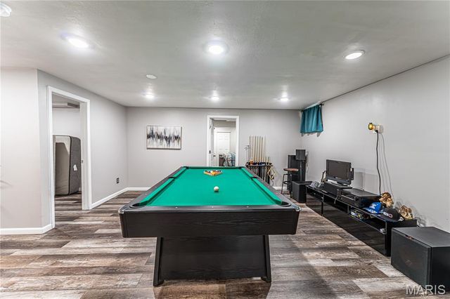 25 Beaujolais Drive, Florissant, MO 63031