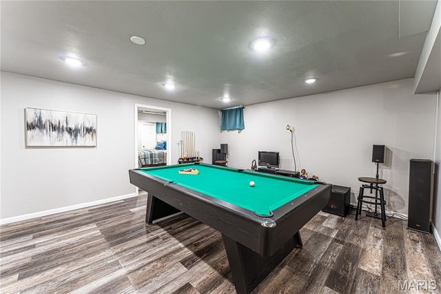 25 Beaujolais Drive, Florissant, MO 63031
