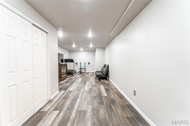 25 Beaujolais Drive, Florissant, MO 63031