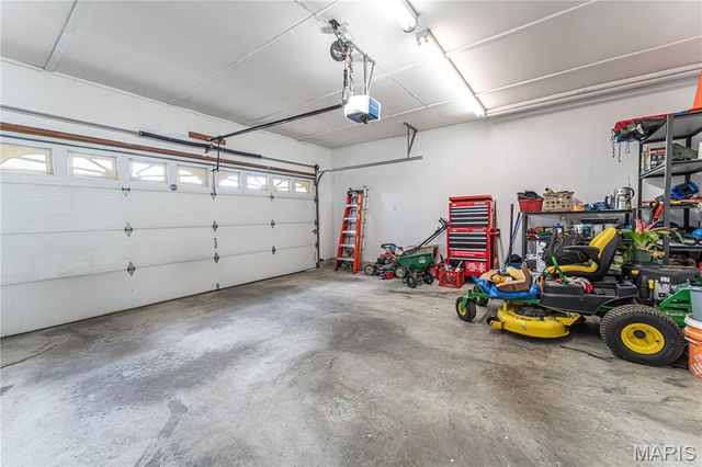 25 Beaujolais Drive, Florissant, MO 63031
