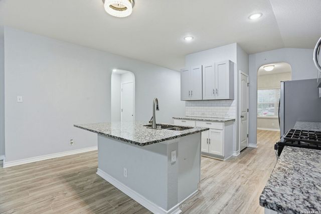 6034 palmetto, San Antonio, TX 78253