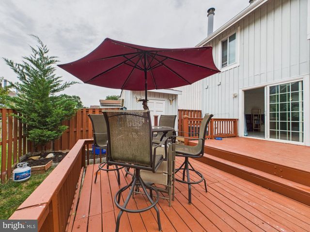 2100 BERGER PL, Herndon, VA 20170
