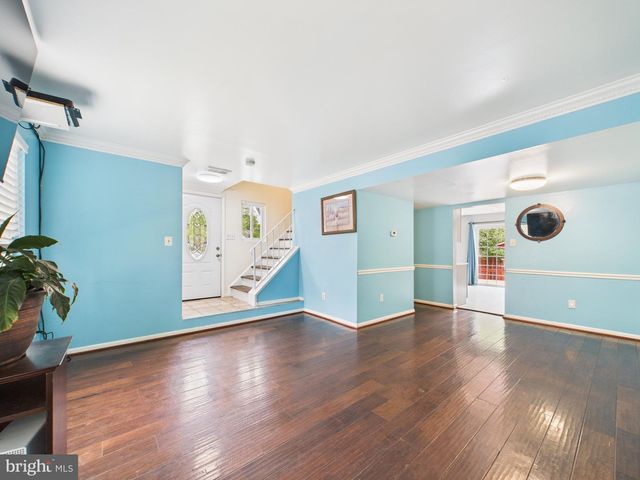 2100 BERGER PL, Herndon, VA 20170
