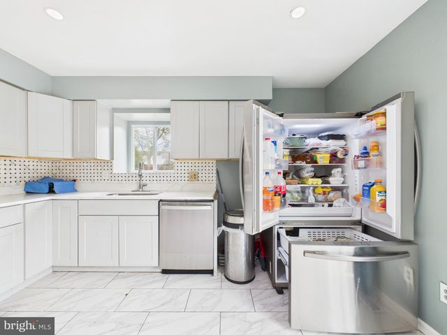 2100 BERGER PL, Herndon, VA 20170
