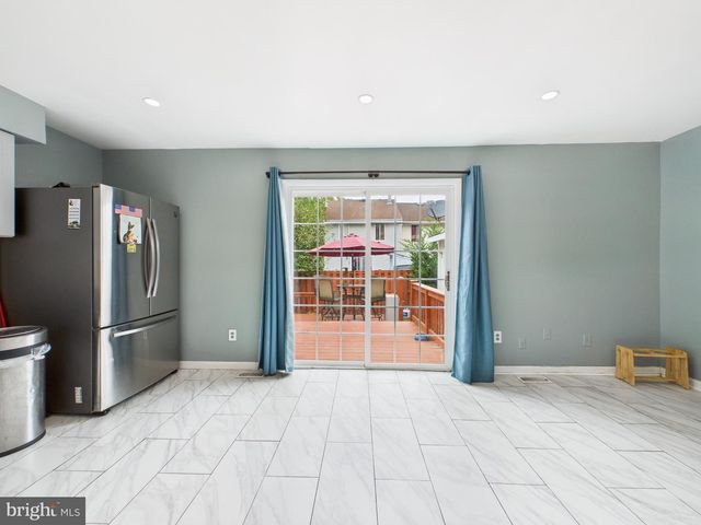 2100 BERGER PL, Herndon, VA 20170