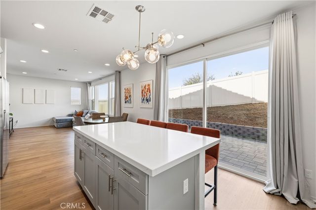 18175 Meridian Lane, Saugus, CA 91350