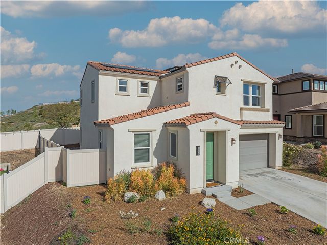18175 Meridian Lane, Saugus, CA 91350