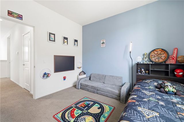 18175 Meridian Lane, Saugus, CA 91350