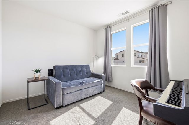 18175 Meridian Lane, Saugus, CA 91350