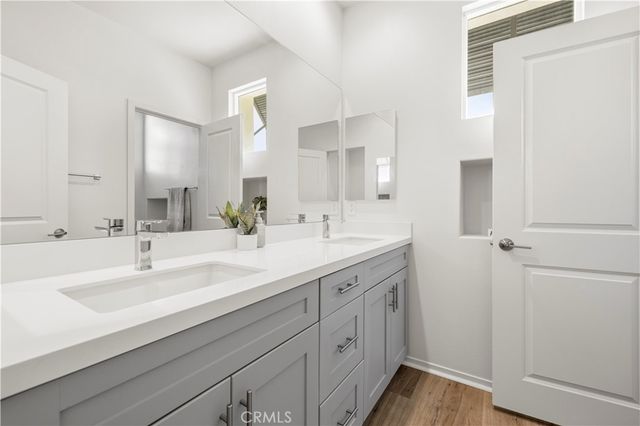 18175 Meridian Lane, Saugus, CA 91350