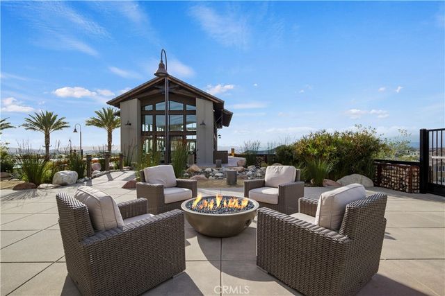 18175 Meridian Lane, Saugus, CA 91350