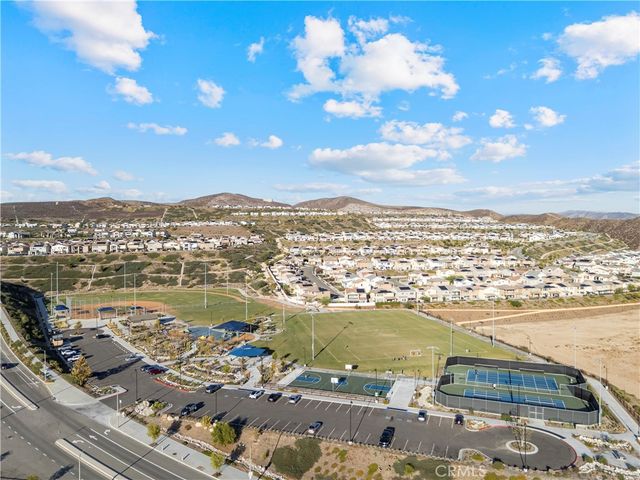 18175 Meridian Lane, Saugus, CA 91350