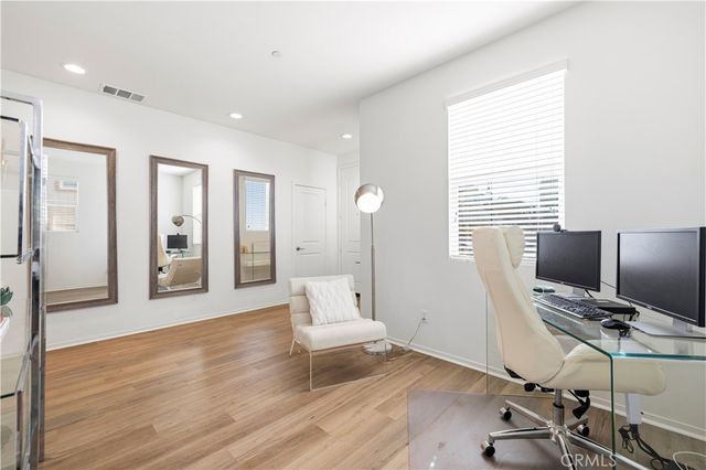 18175 Meridian Lane, Saugus, CA 91350