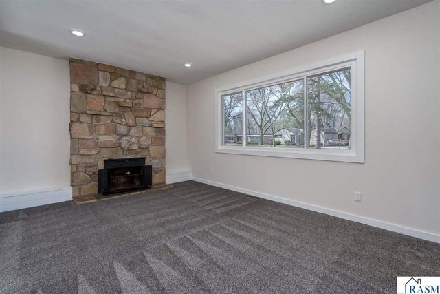 7 Dellview Lane, Mankato, MN 56001