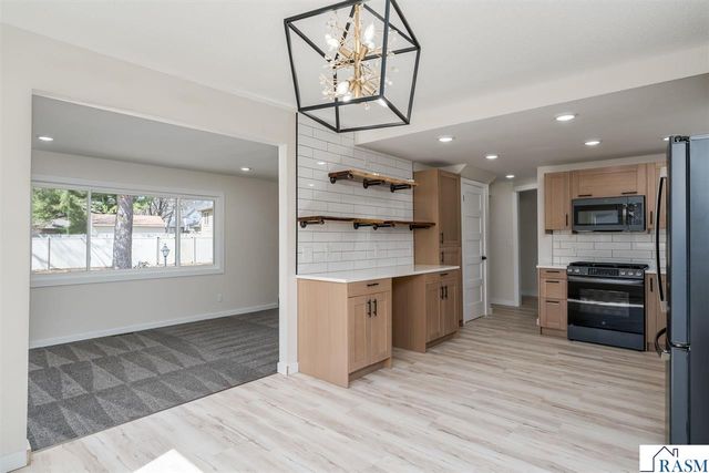 7 Dellview Lane, Mankato, MN 56001