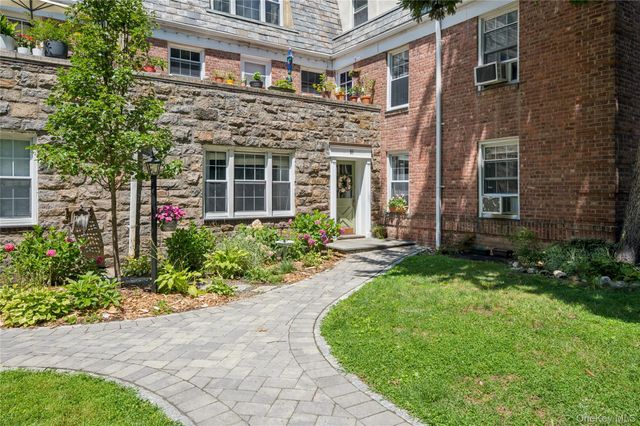 84 Pinewood Road 1F, Hartsdale, NY 10530