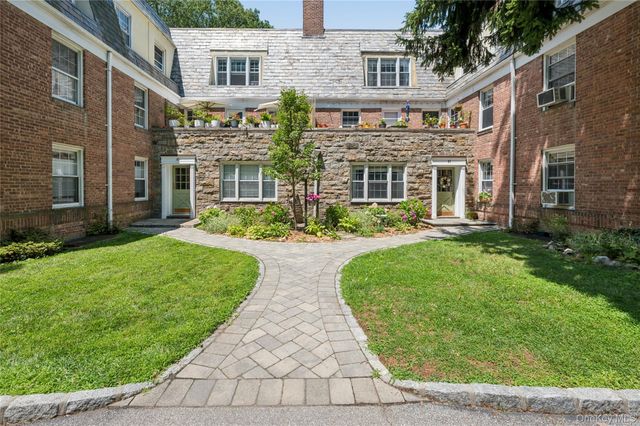 84 Pinewood Road 1F, Hartsdale, NY 10530