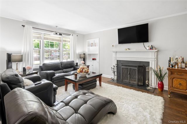 84 Pinewood Road 1F, Hartsdale, NY 10530