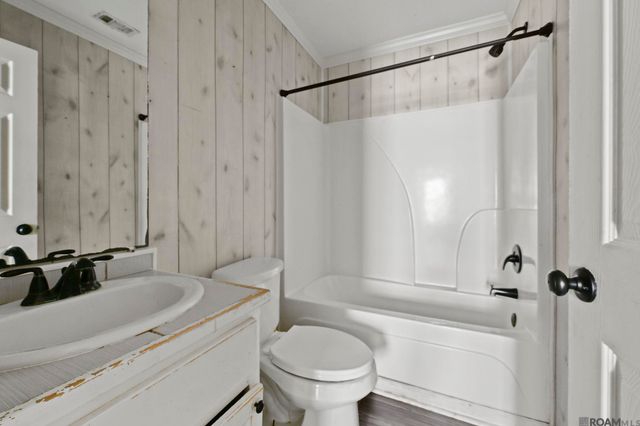 830 Sedona Pines Dr, Baton Rouge, LA 70816