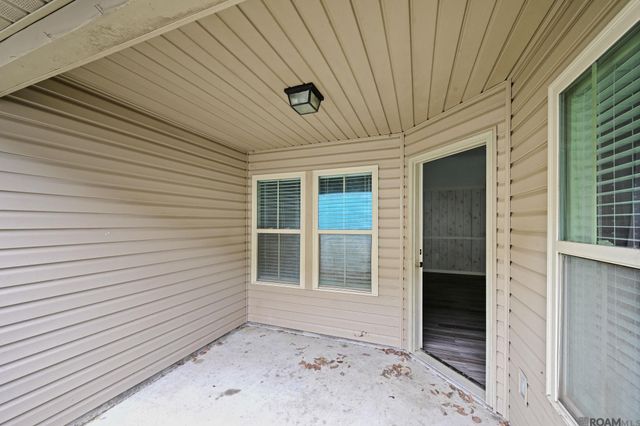 830 Sedona Pines Dr, Baton Rouge, LA 70816