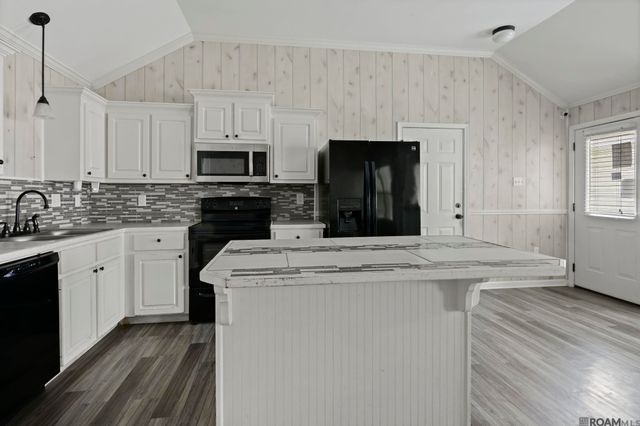 830 Sedona Pines Dr, Baton Rouge, LA 70816