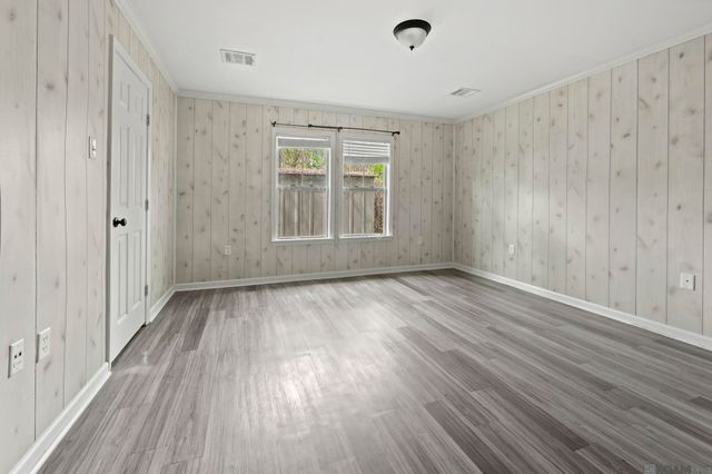 830 Sedona Pines Dr, Baton Rouge, LA 70816