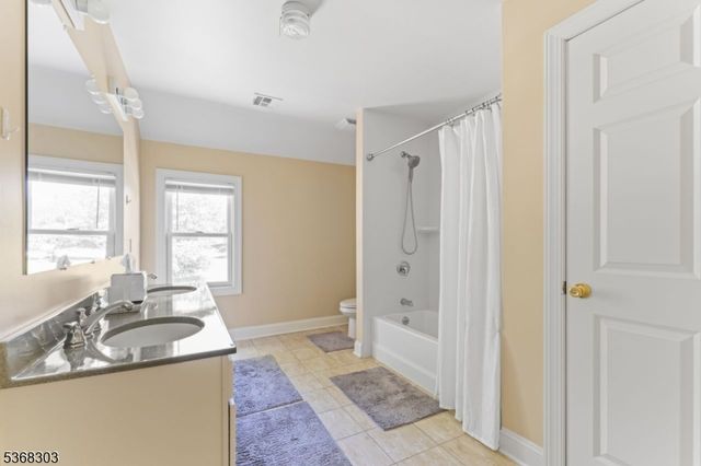341 Old York Rd, Raritan Twp., NJ 08822
