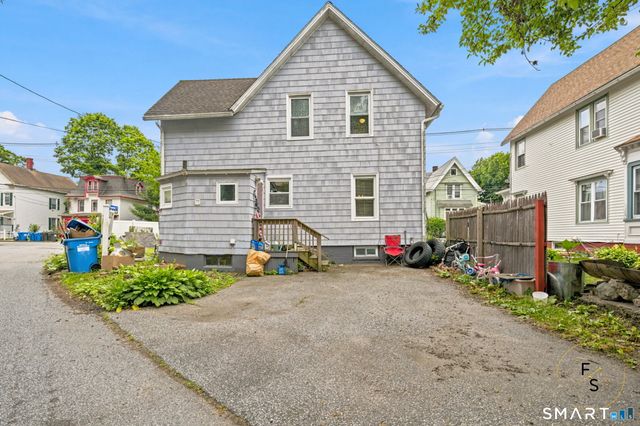 182 Broad Street, Norwich, CT 06360
