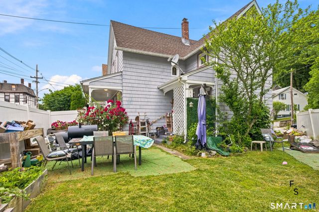 182 Broad Street, Norwich, CT 06360