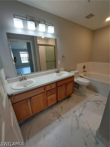 7905 Preserve CIR 132, Naples, FL 34119