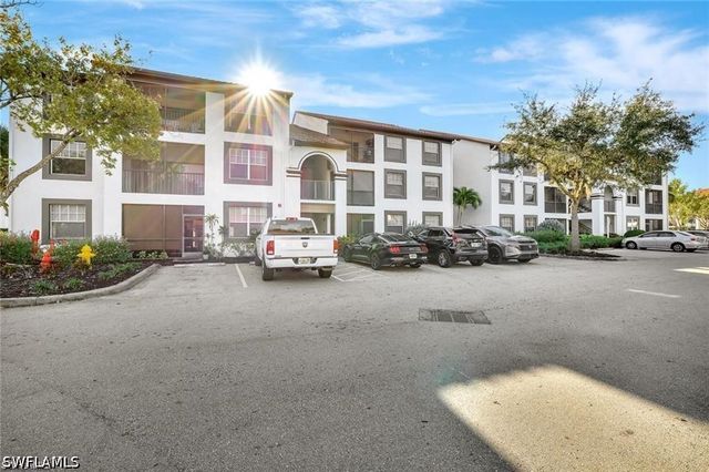 7905 Preserve CIR 132, Naples, FL 34119