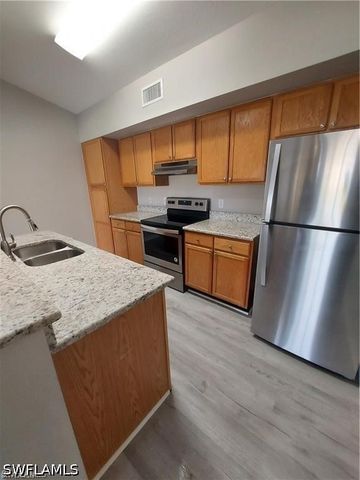 7905 Preserve CIR 132, Naples, FL 34119