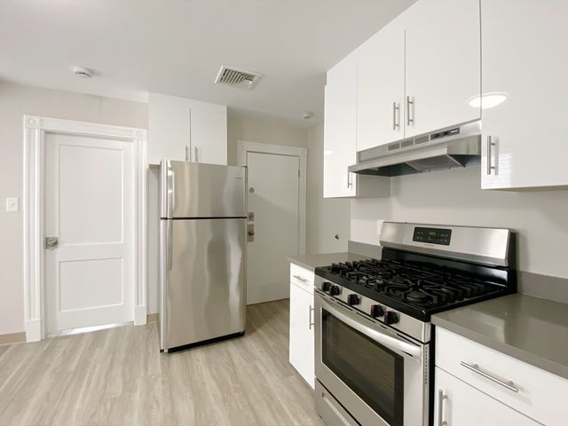44 Jones Rd 5, Revere, MA 02150