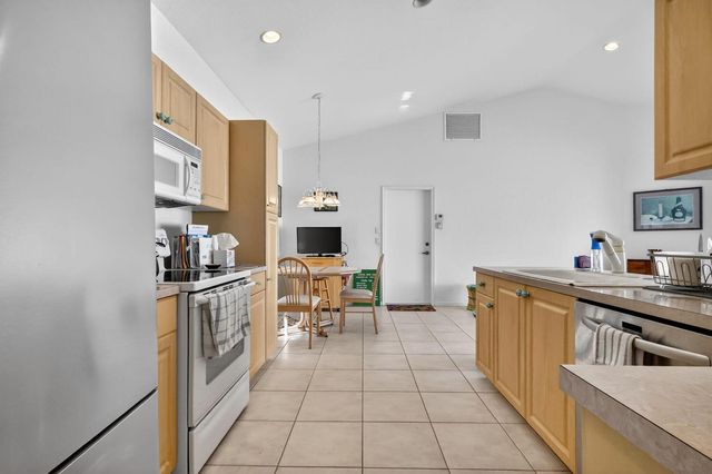 5176 Ventura Drive 5176, Delray Beach, FL 33484