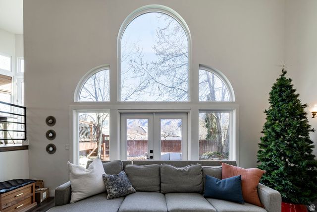 11989 S HIDDEN VALLEY RD, Sandy, UT 84092