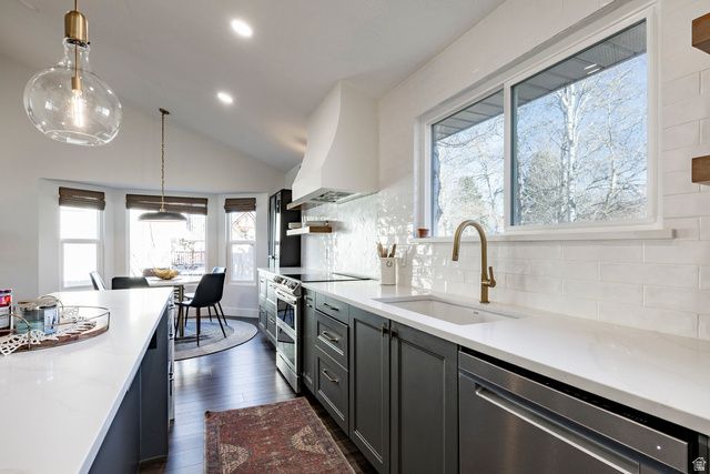 11989 S HIDDEN VALLEY RD, Sandy, UT 84092