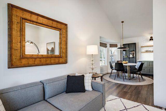 11989 S HIDDEN VALLEY RD, Sandy, UT 84092